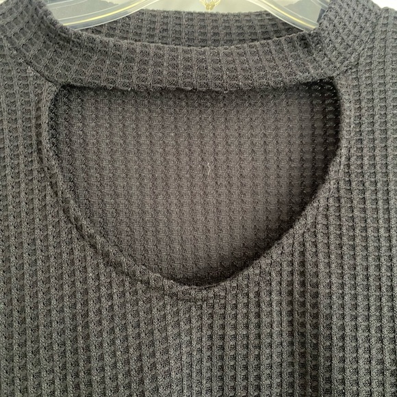 Black waffle knit sweater top - Picture 2 of 5